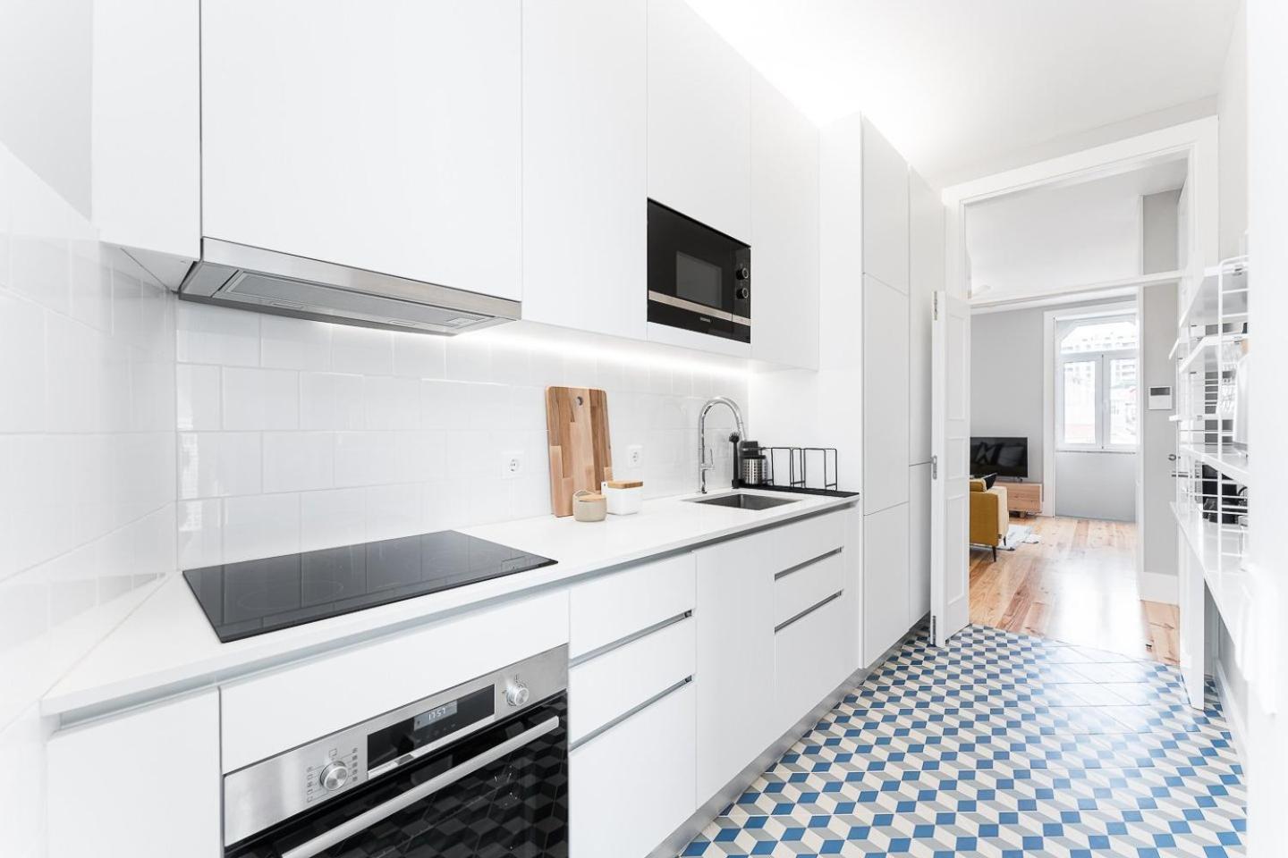 Guestready - Colorful Apt Near Agosto Station Porto Zewnętrze zdjęcie