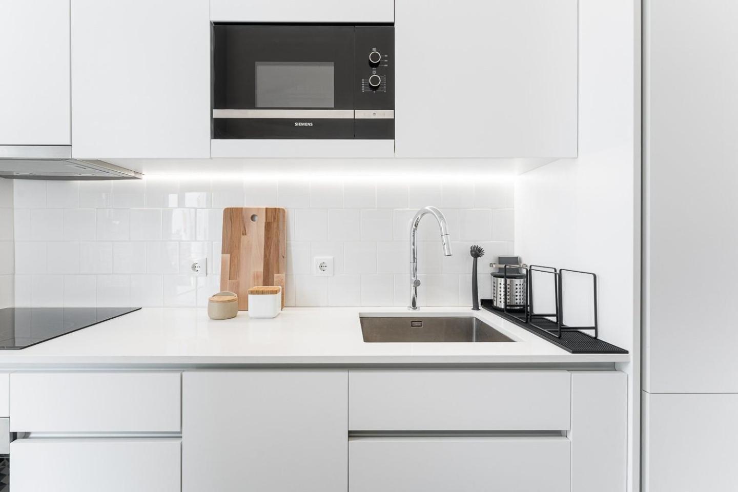 Guestready - Colorful Apt Near Agosto Station Porto Zewnętrze zdjęcie